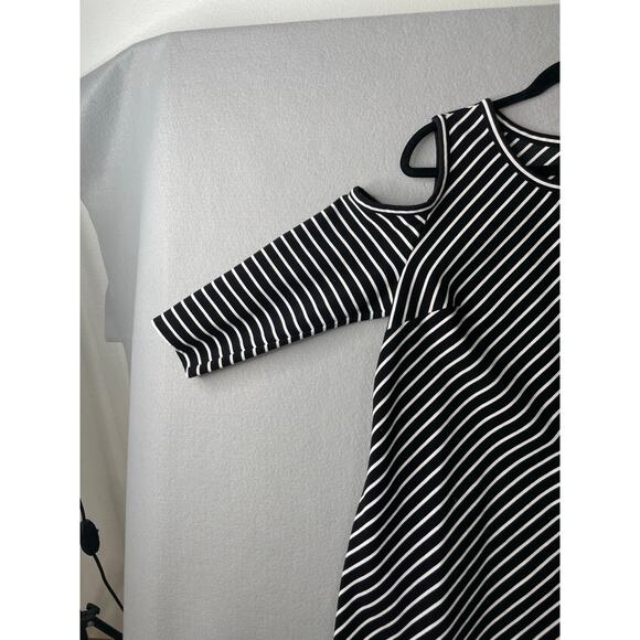 Lane Bryant Black white stripe cold shoulder mini dress Women's 14/16 - Picture 3 of 10